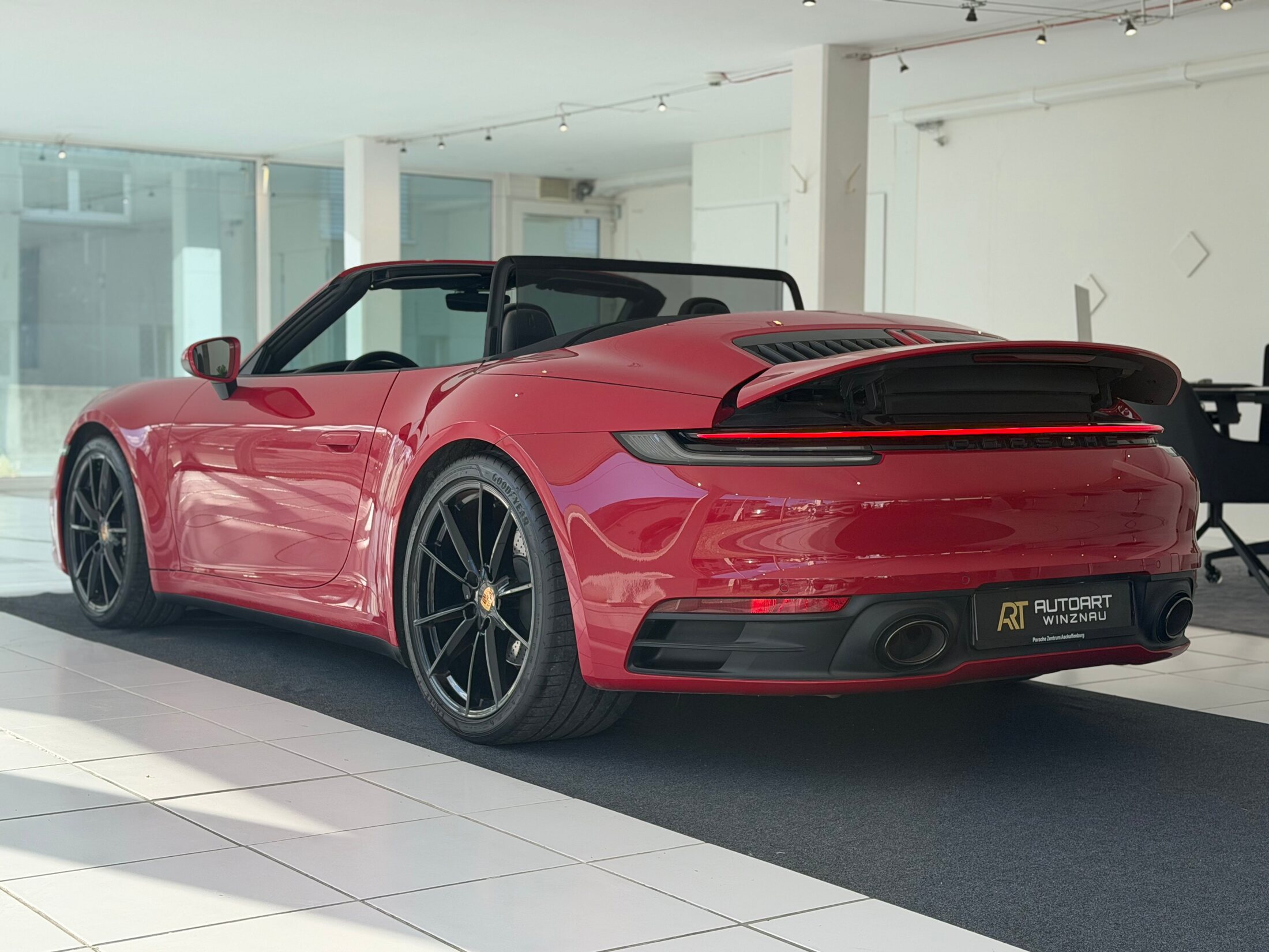 PORSCHE 911 Carrera Cabriolet PDK Sportabgasanlage