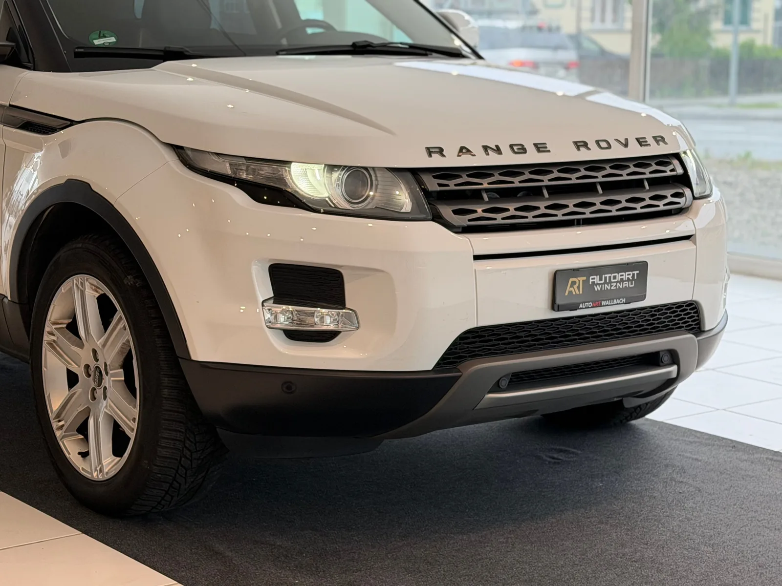 LAND ROVER Range Rover Evoque 2.0 Si4 Dynamic AT6 **Frisch ab MFK & Service**