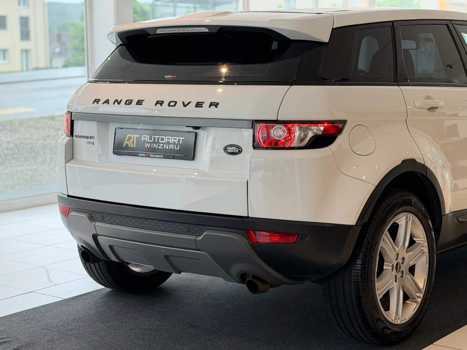 LAND ROVER Range Rover Evoque 2.0 Si4 Dynamic AT6 **Frisch ab MFK & Service**