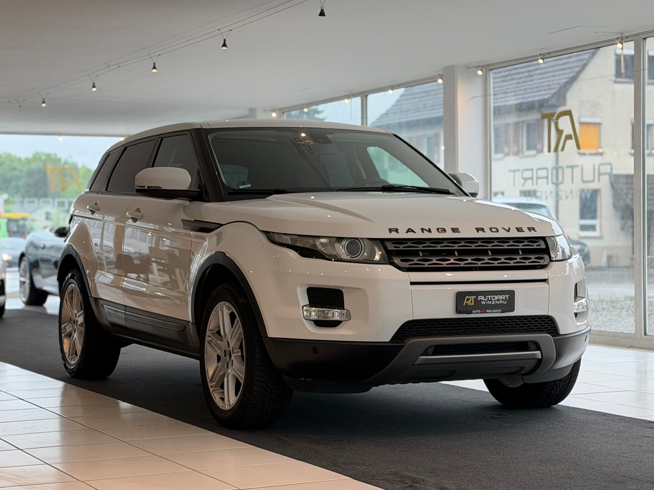 LAND ROVER Range Rover Evoque 2.0 Si4 Dynamic AT6 **Frisch ab MFK & Service**