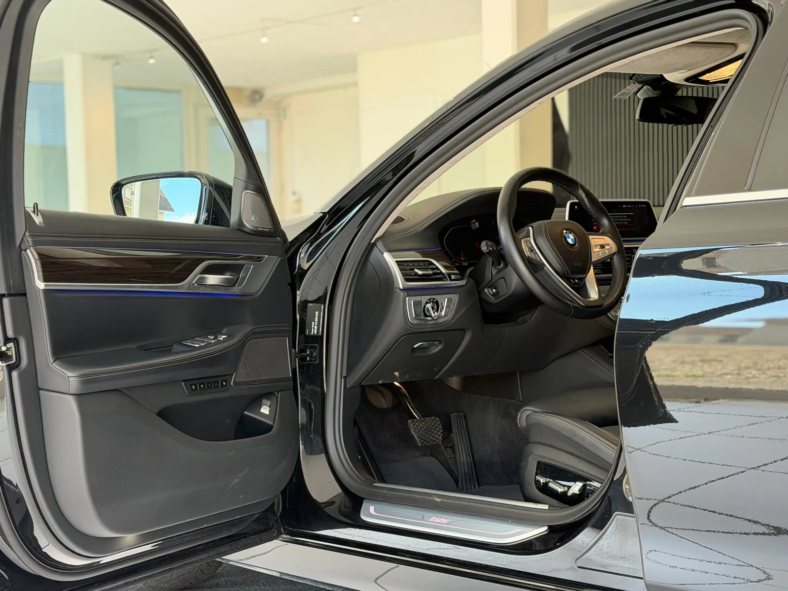 BMW 750Li xDrive Steptronic **Vollausstattung**