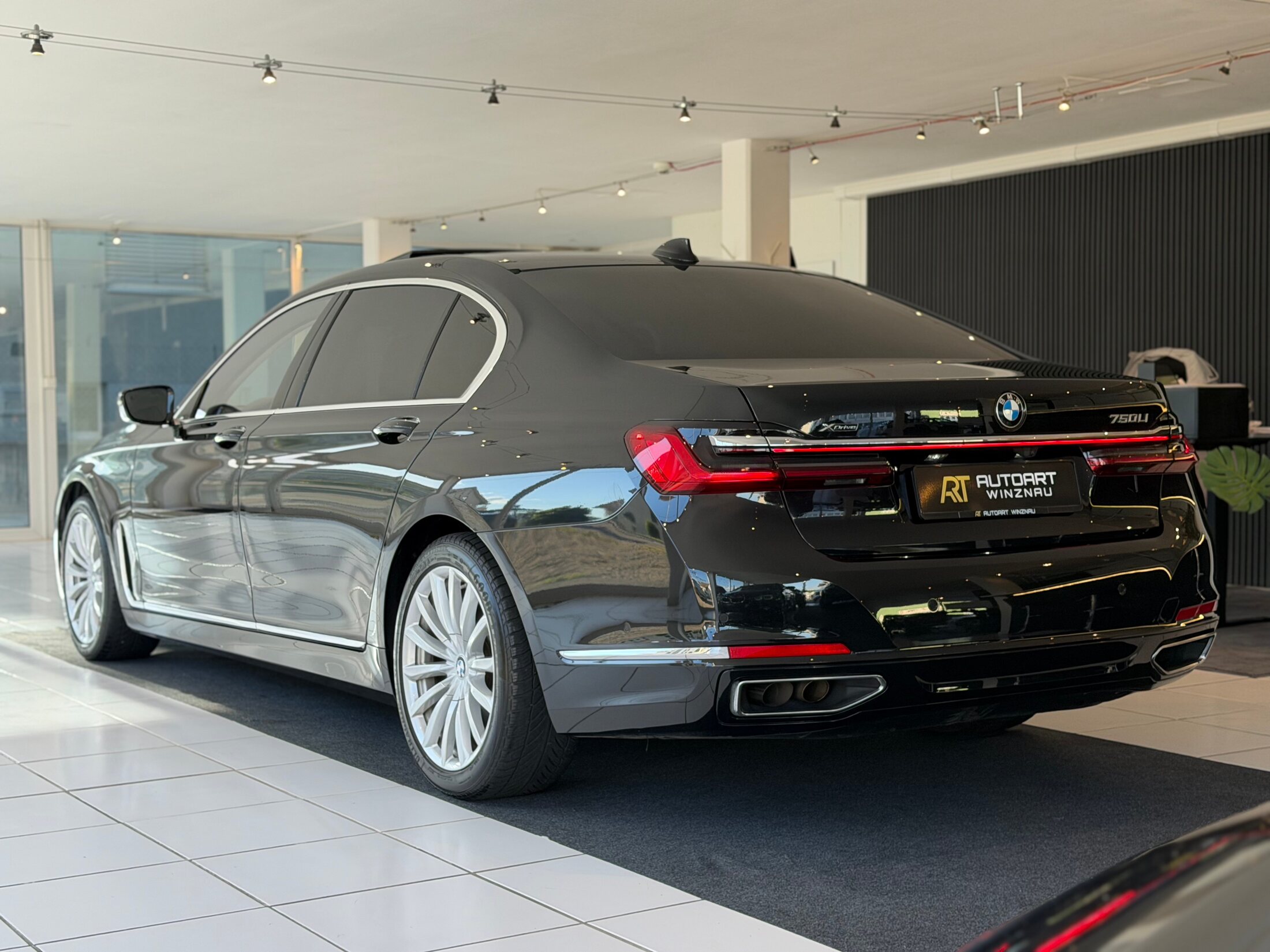 BMW 750Li xDrive Steptronic **Vollausstattung**