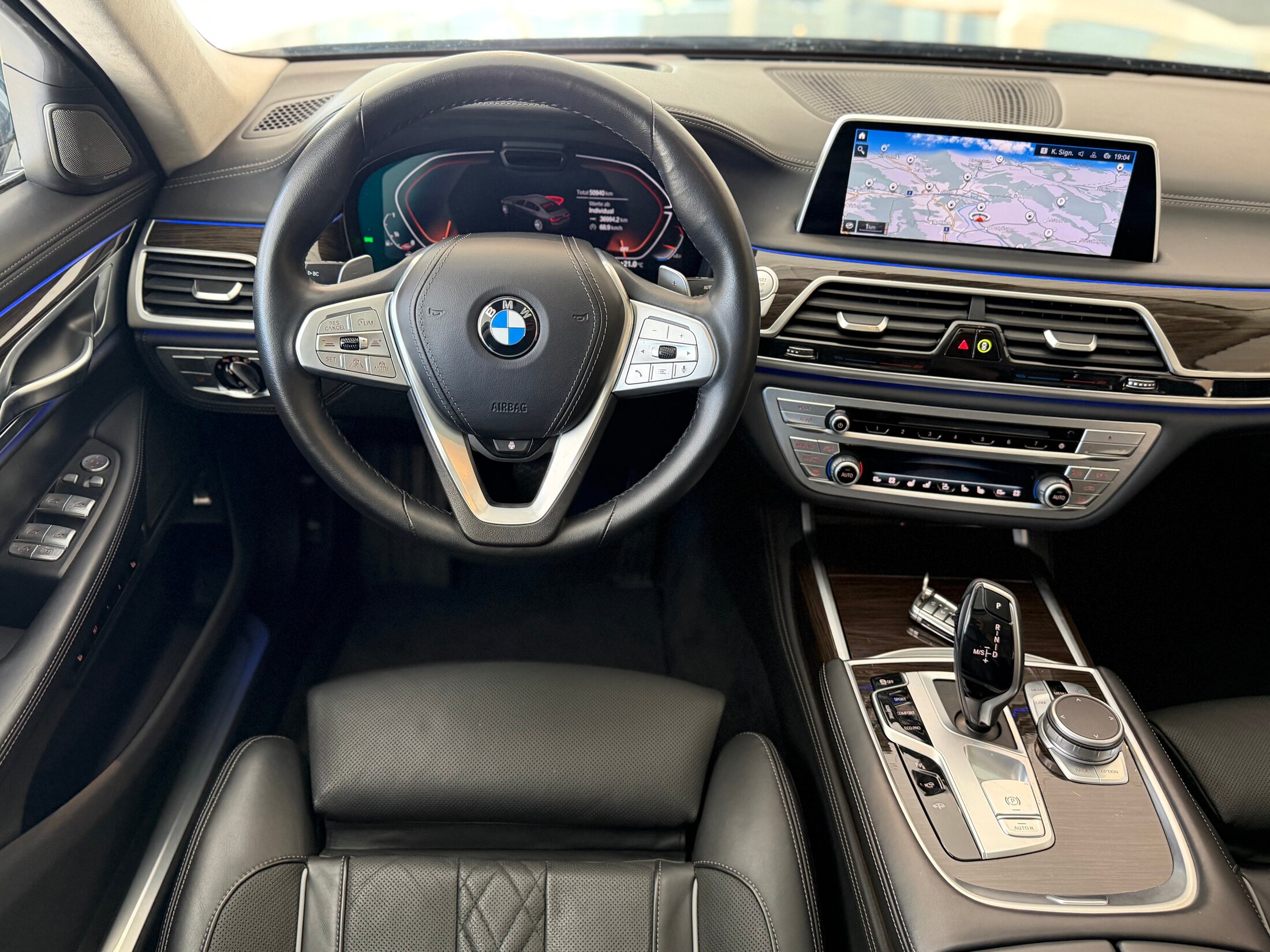 BMW 750Li xDrive Steptronic **Vollausstattung**