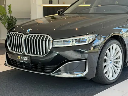 BMW 750Li xDrive Steptronic **Vollausstattung**