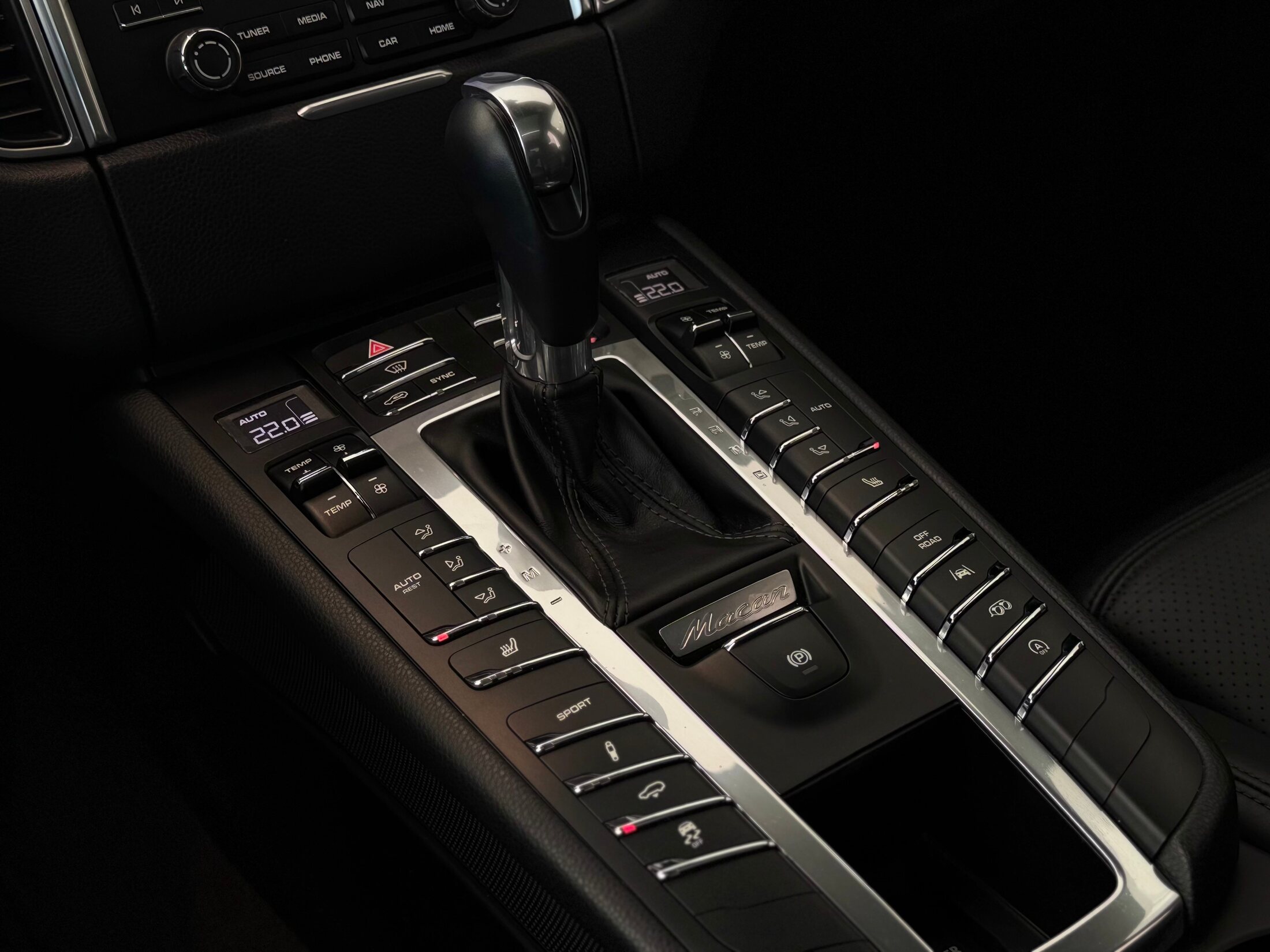 PORSCHE Macan S PDK