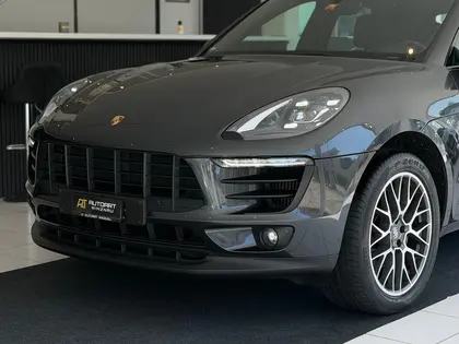PORSCHE Macan S PDK