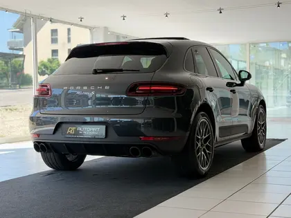 PORSCHE Macan S PDK