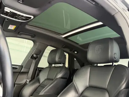 PORSCHE Macan S PDK