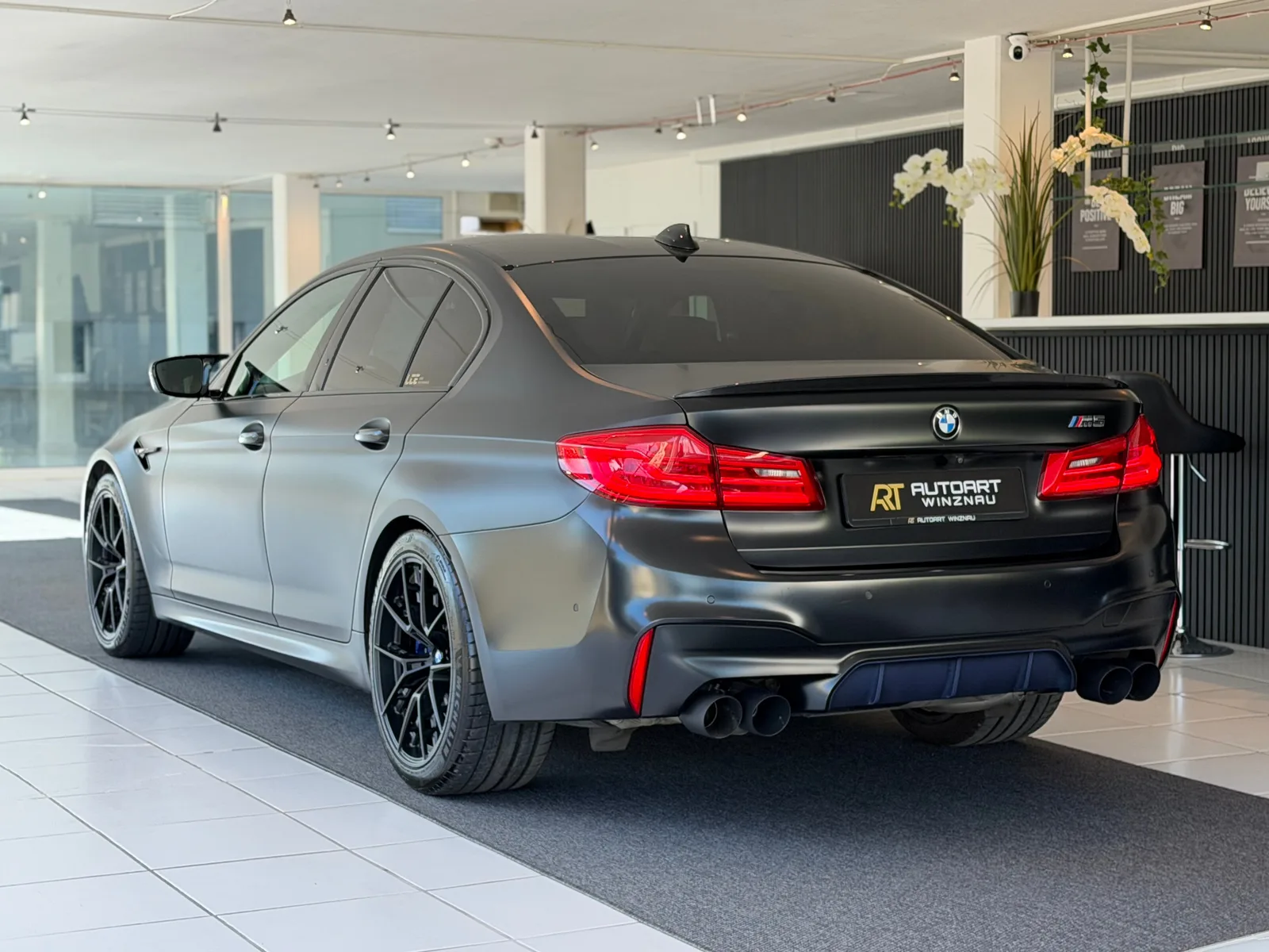 BMW M5 xDrive Drivelogic **Grail Auspuffanalge**