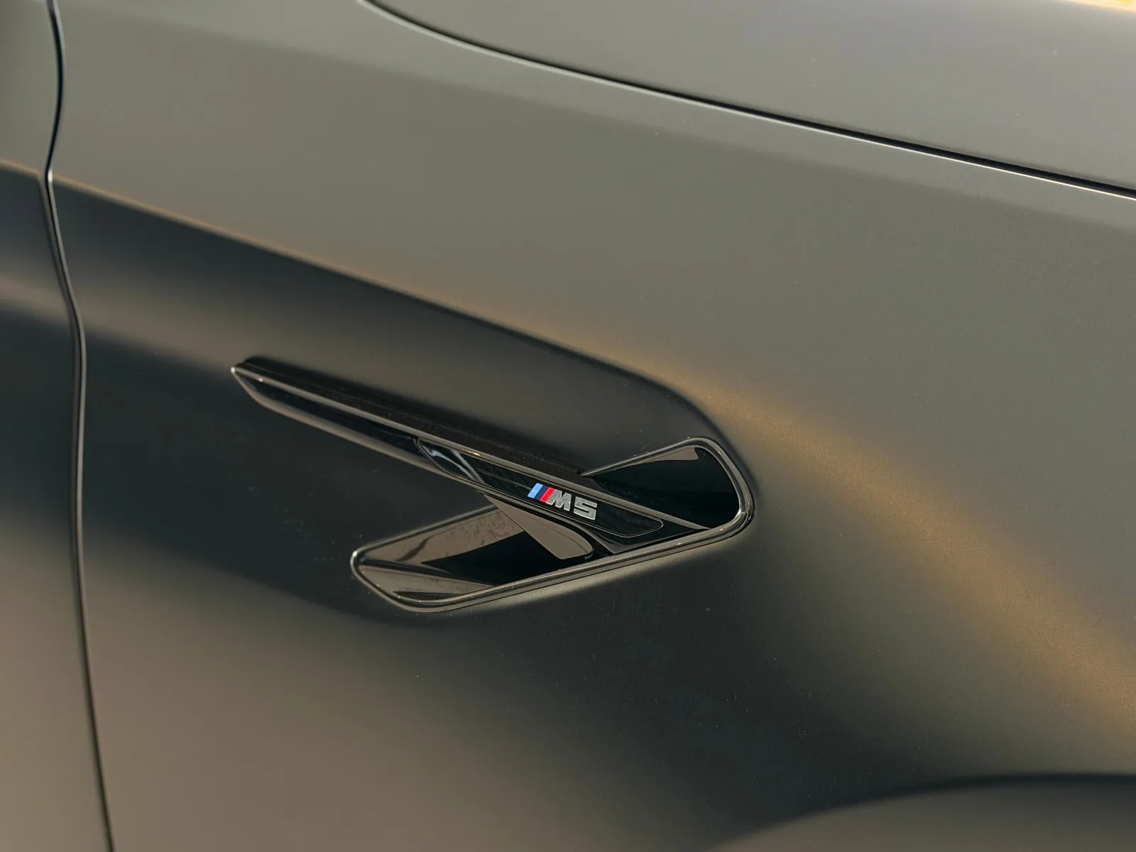 BMW M5 xDrive Drivelogic **Grail Auspuffanalge**