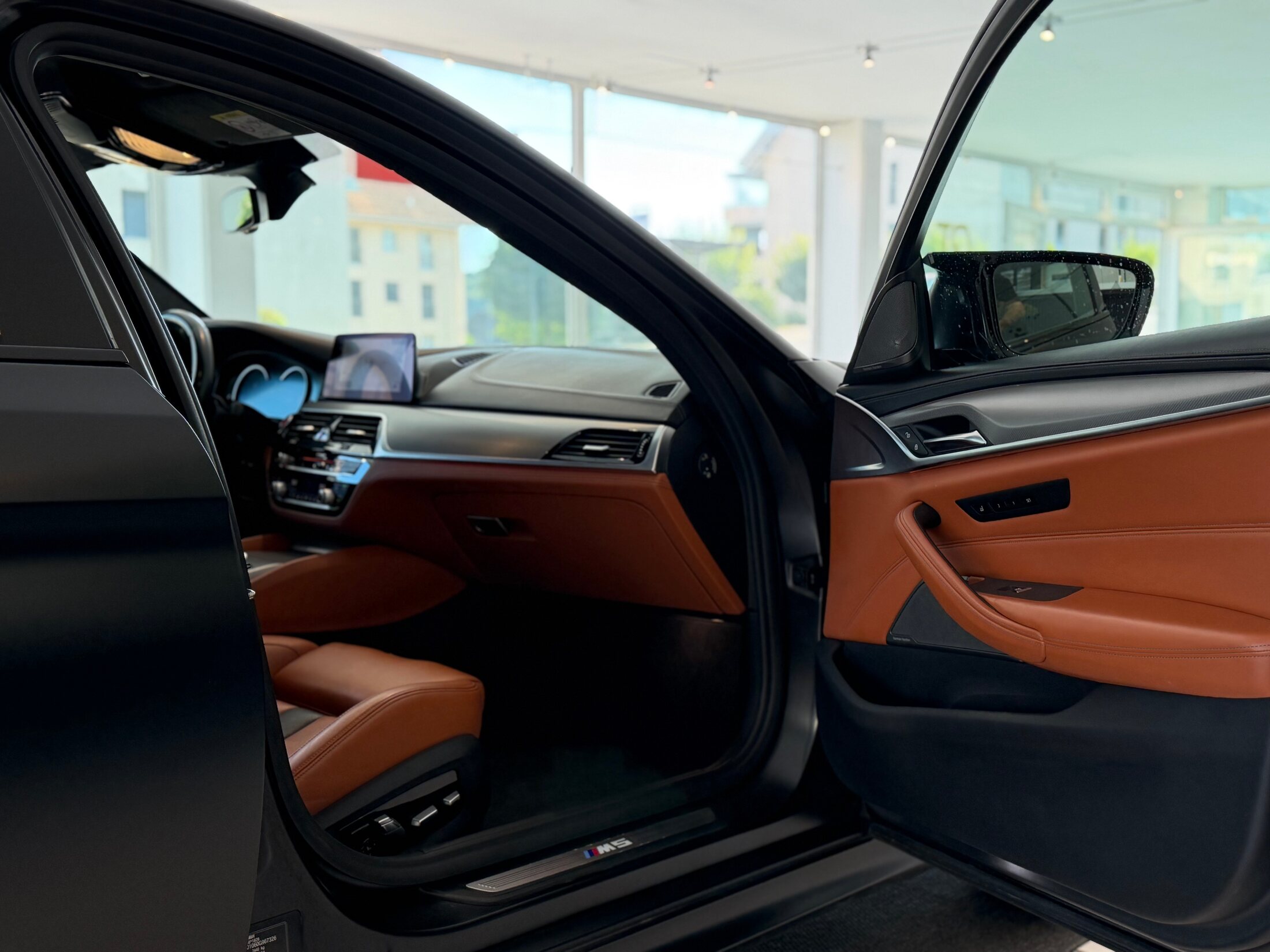 BMW M5 xDrive Drivelogic **Grail Auspuffanalge**