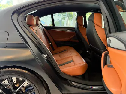 BMW M5 xDrive Drivelogic **Grail Auspuffanalge**