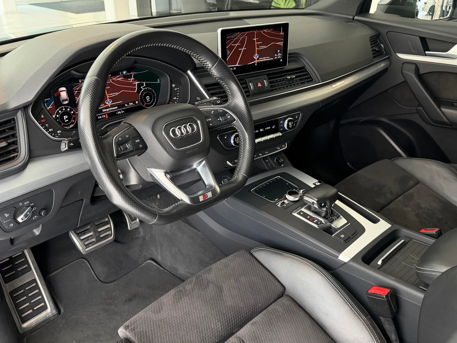 AUDI Q5 2.0 TFSI sport quattro S-tronic **TOP Ausstattung**