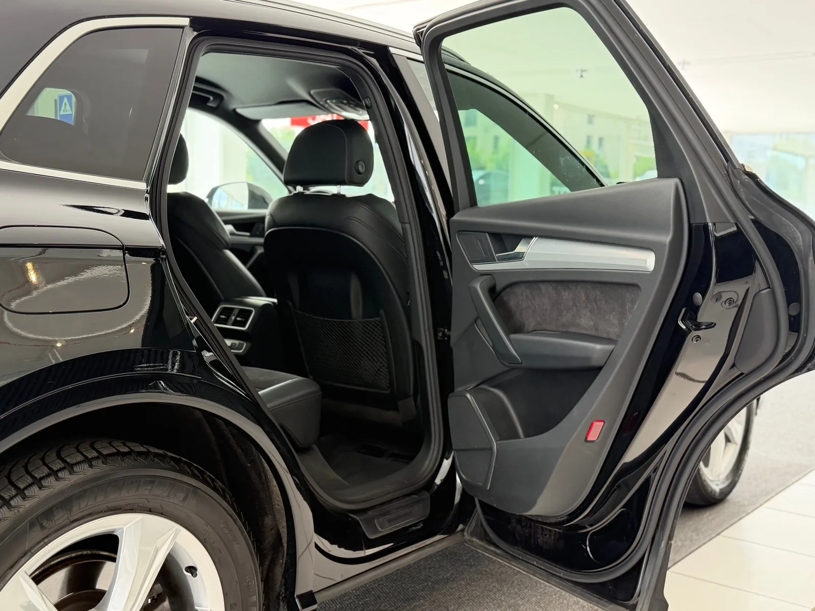 AUDI Q5 2.0 TFSI sport quattro S-tronic **TOP Ausstattung**