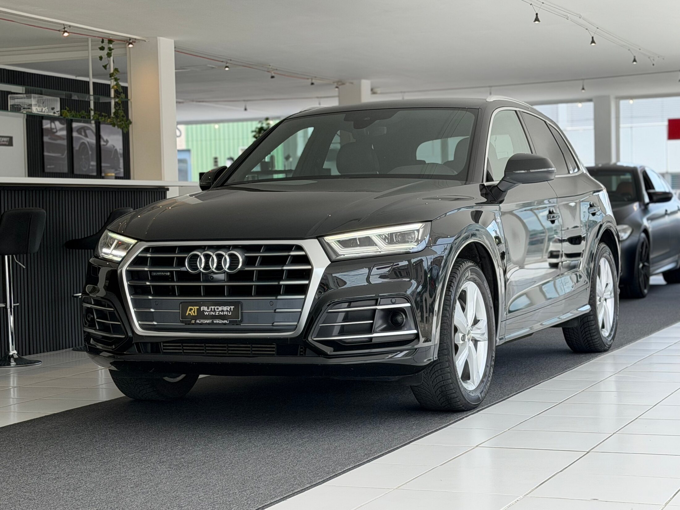 AUDI Q5 2.0 TFSI sport quattro S-tronic **TOP Ausstattung**