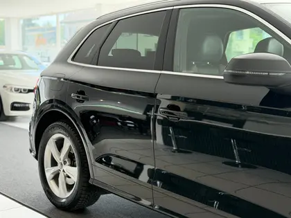 AUDI Q5 2.0 TFSI sport quattro S-tronic **TOP Ausstattung**