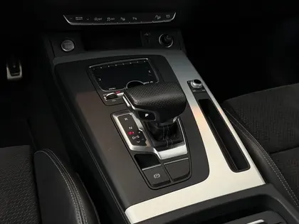 AUDI Q5 2.0 TFSI sport quattro S-tronic **TOP Ausstattung**