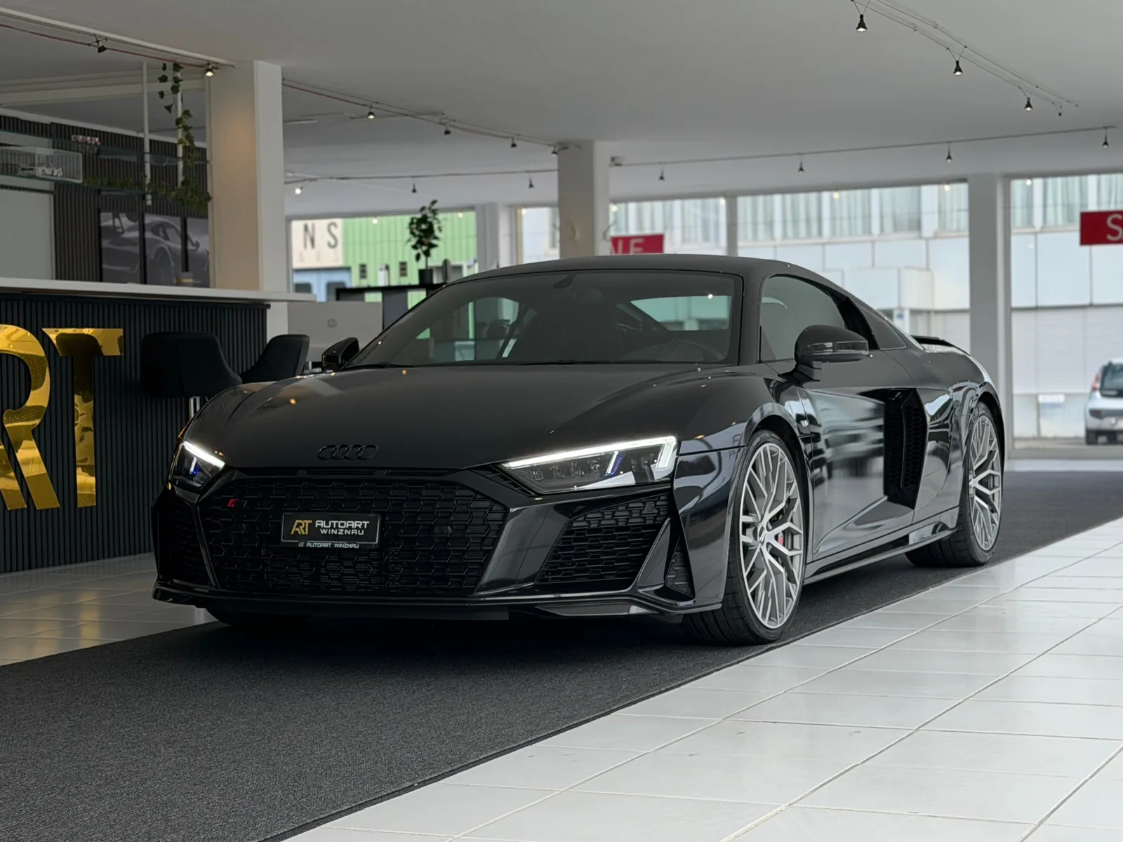AUDI R8 Coupé performance S-Tronic **PPF Folie**