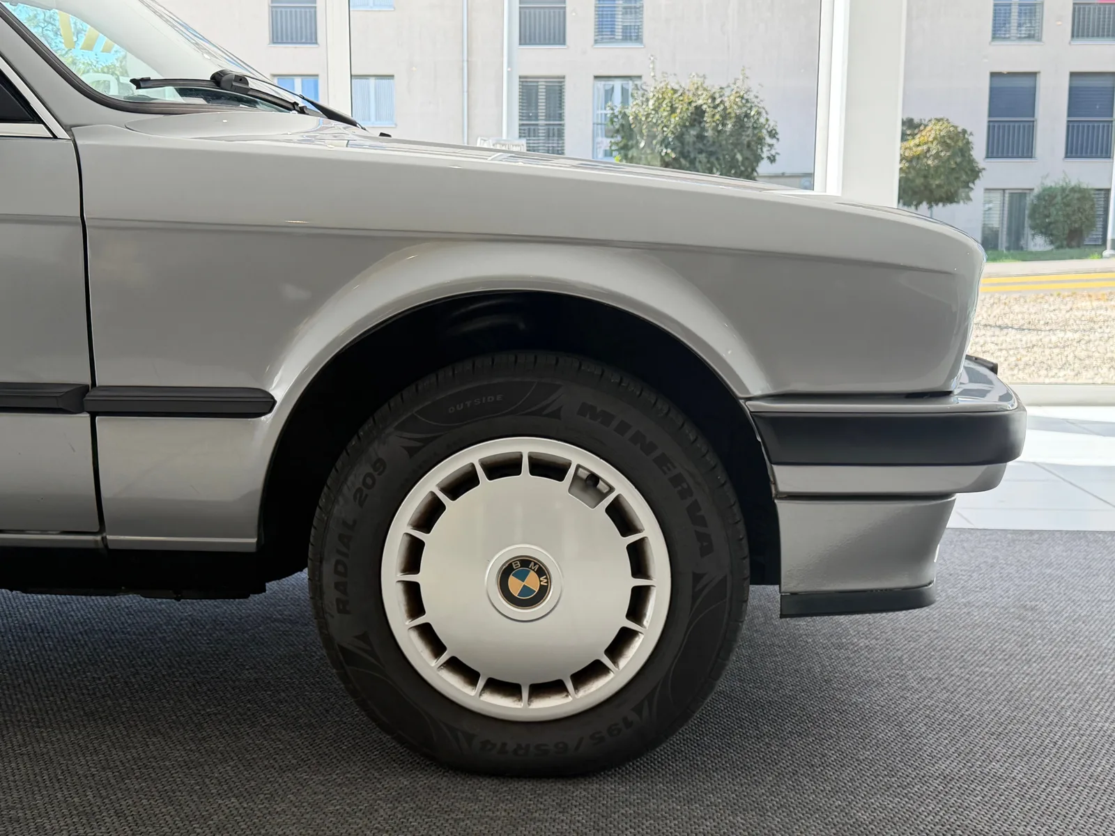 BMW 318i E30 **Frisch ab MFK & Service**