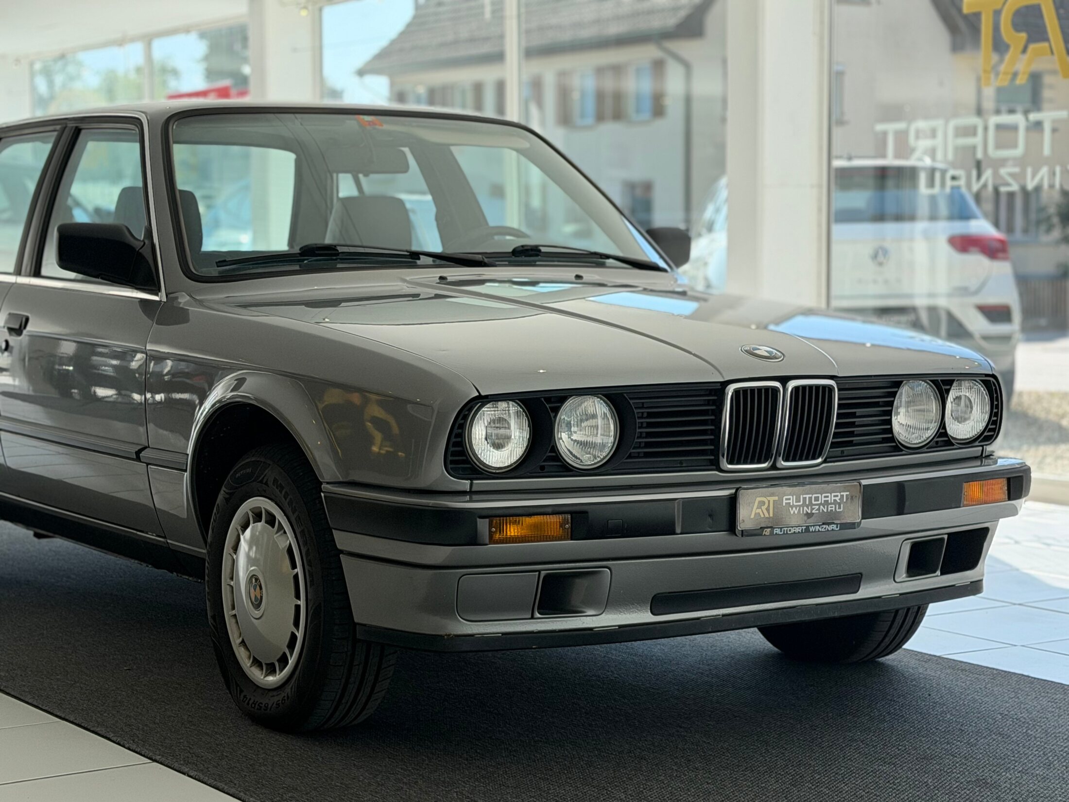 BMW 318i E30 **Frisch ab MFK & Service**