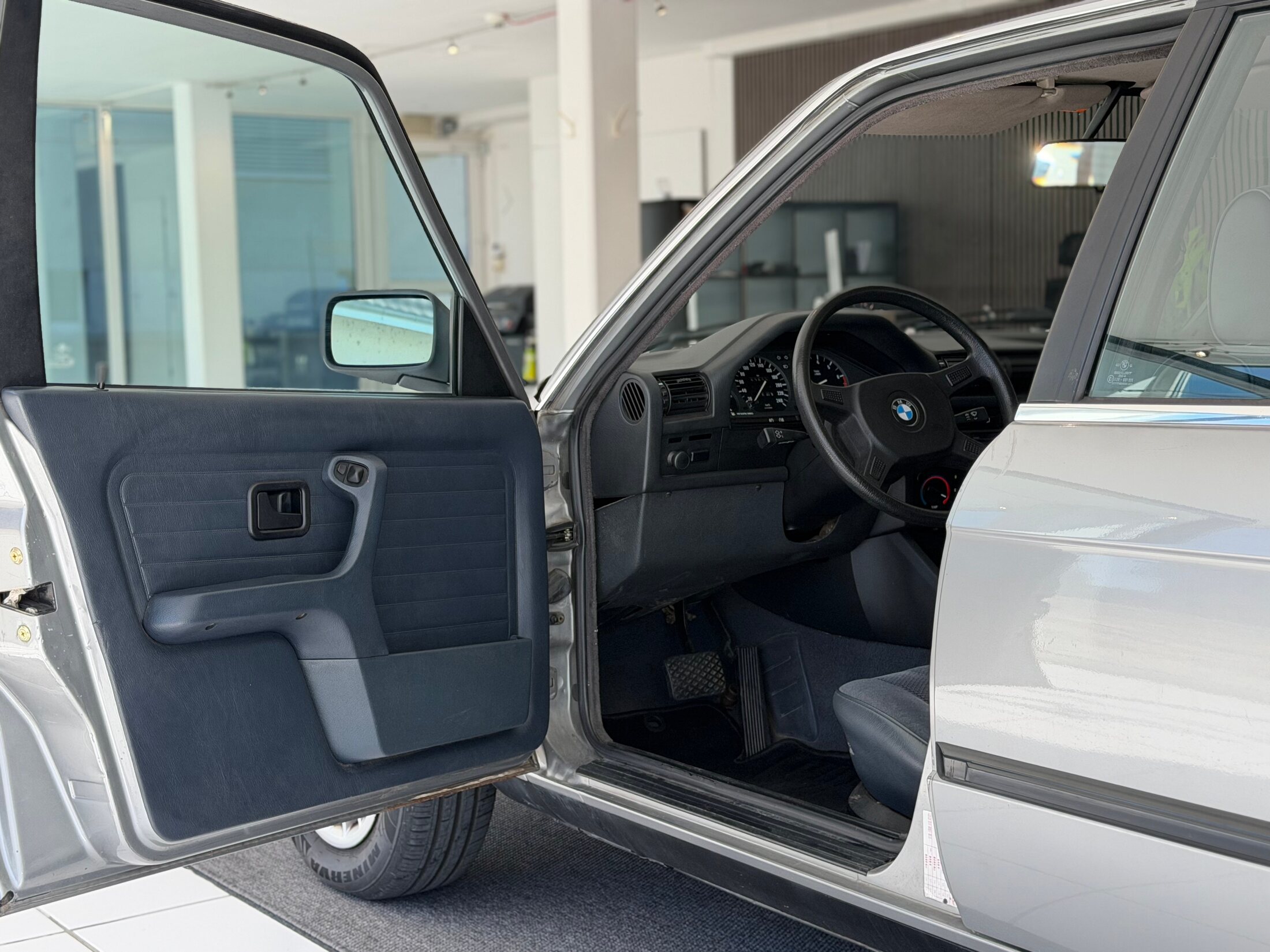 BMW 318i E30 **Frisch ab MFK & Service**